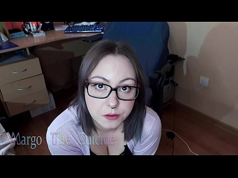 ❤️ Noia sexy amb ulleres xucla un consolador profundament davant la càmera ☑ Porno vk a nosaltres ️❤