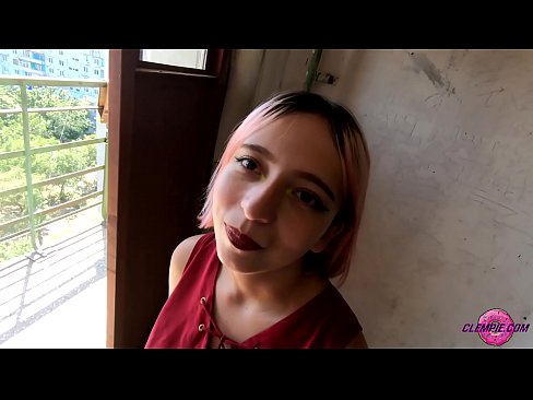 ❤️ Student Sensual xucla un desconegut a l'Outback - Cum a la cara ☑ Porno vk a nosaltres ️❤